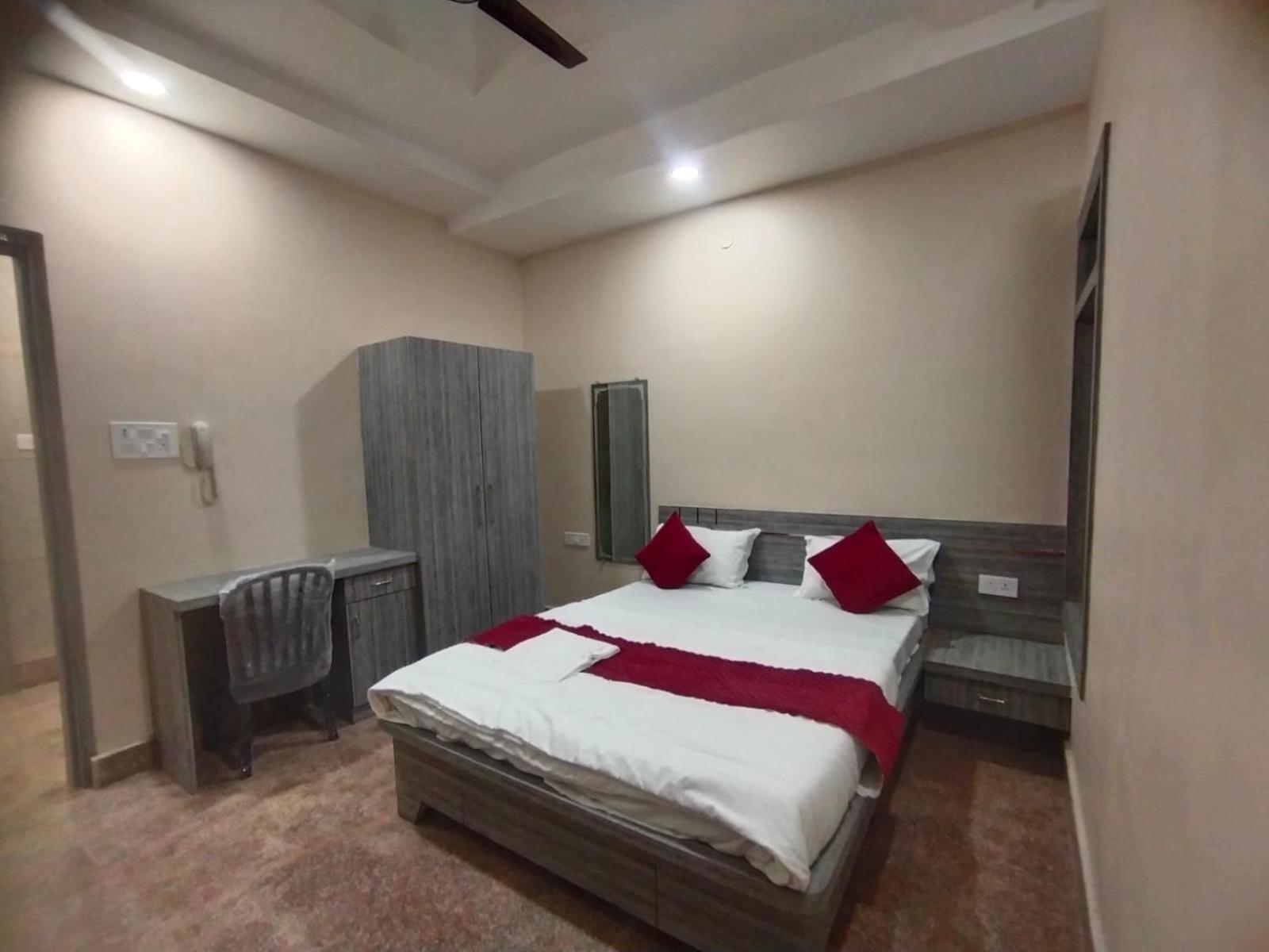 Hotel Utsav Palace Kānpur Exterior foto