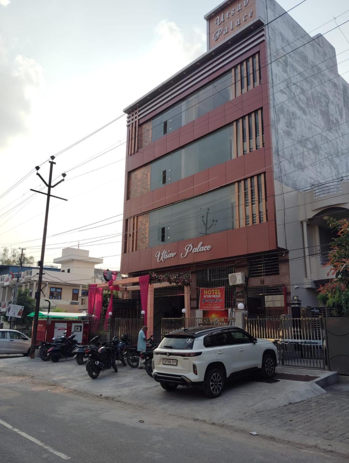 Hotel Utsav Palace Kānpur Exterior foto